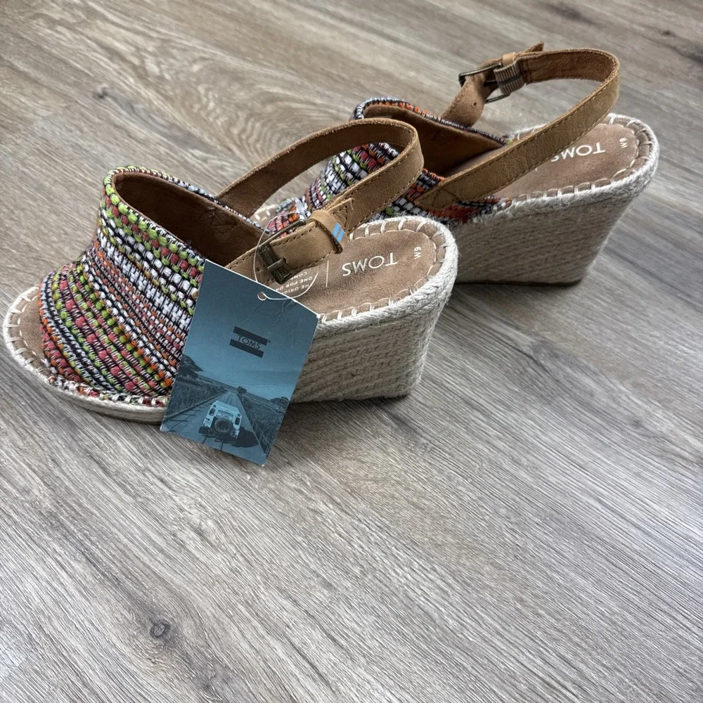 Toms Women's 8.5 US‎ Monica Mule Wedge Heeled Sandals Cherry Tomato Global Woven